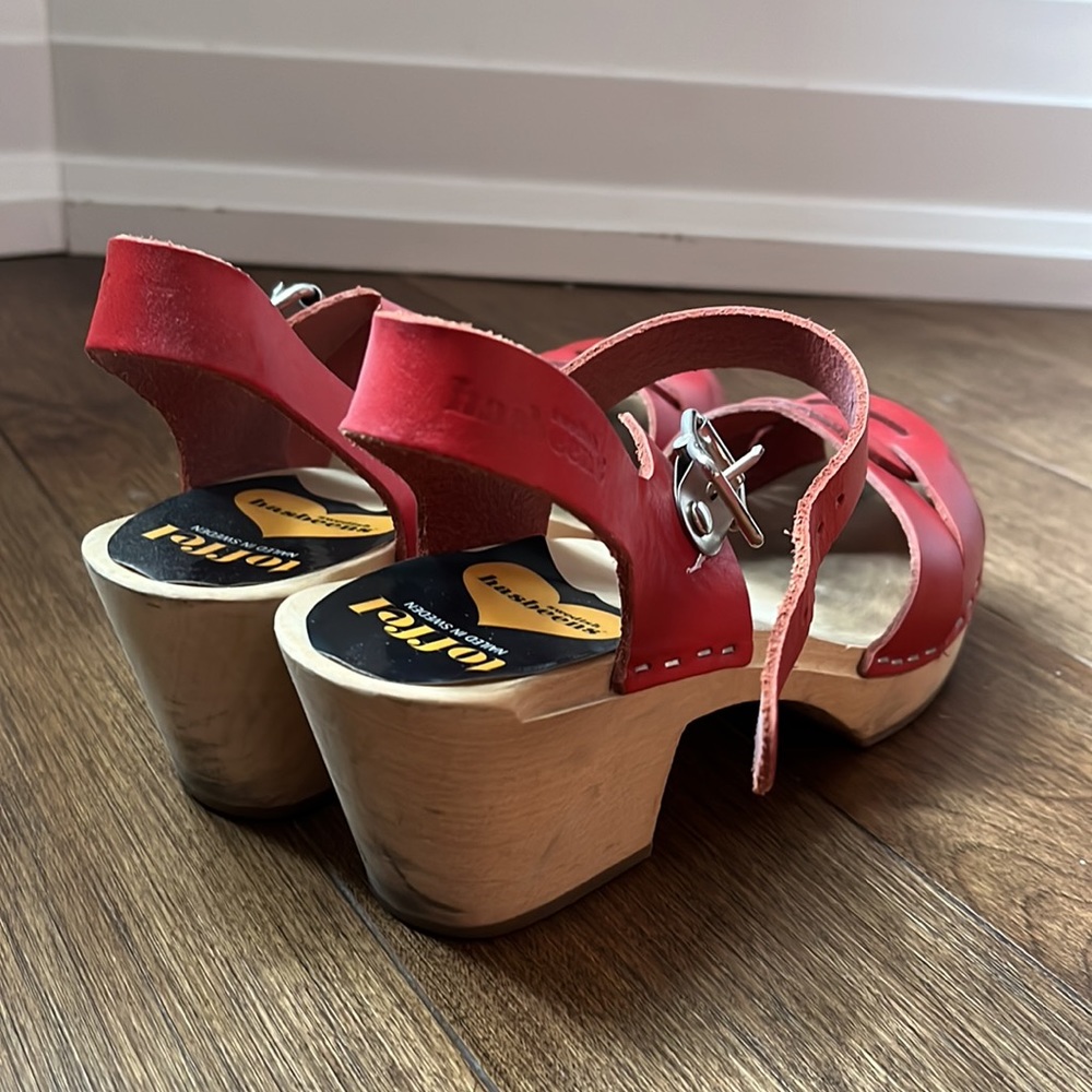 Red Clogs/Sandals - Picture 4 of 4
